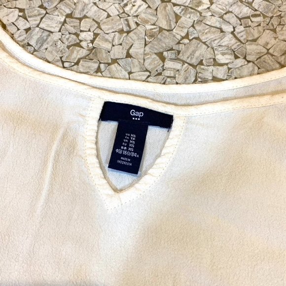 Off white Gap XS  pretty Lace inset tunic top long sleeve EUC - Picture 3 of 9